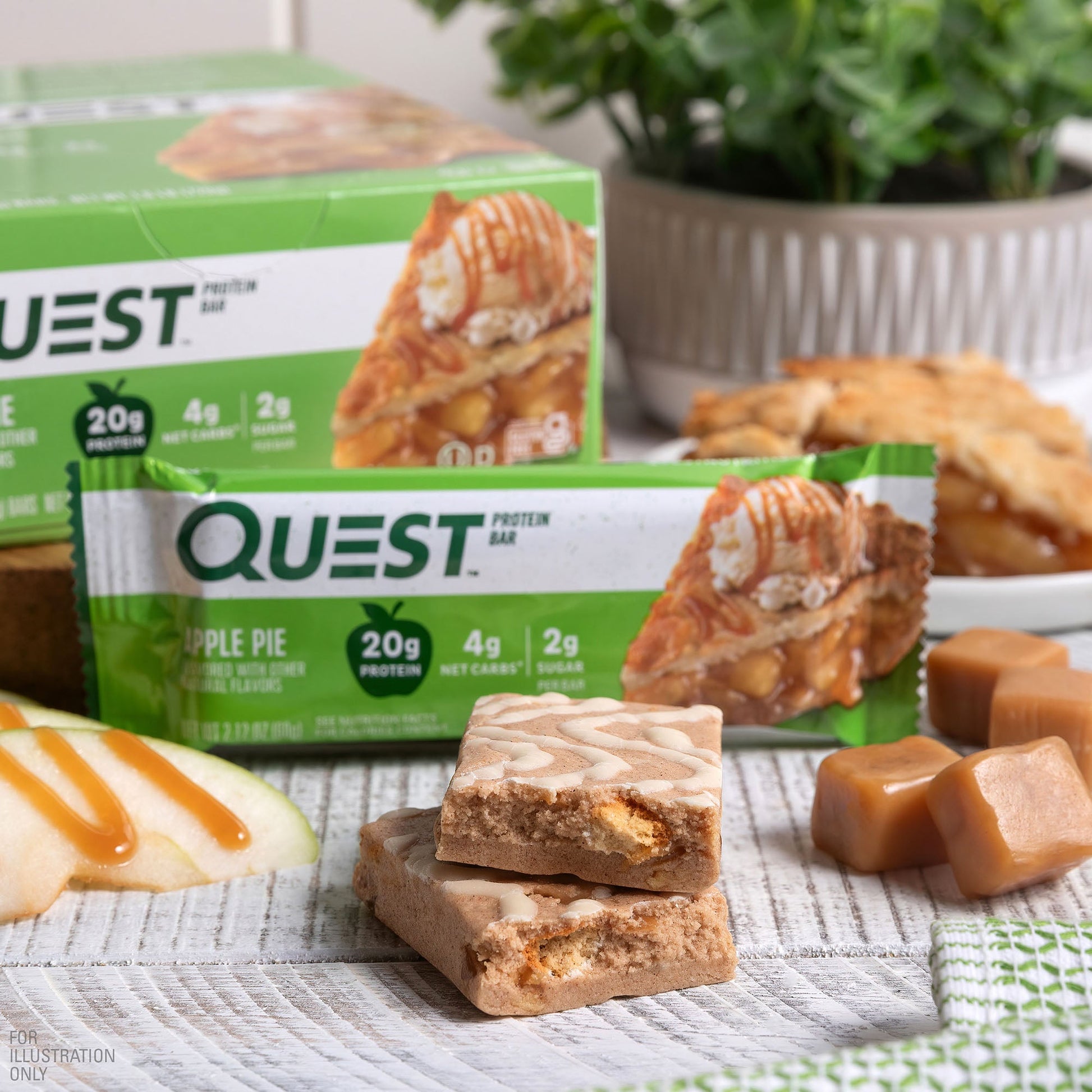 apple-pie-protein-bars-g7 qst-000647-apple-pie-protein-bars_4.jpg