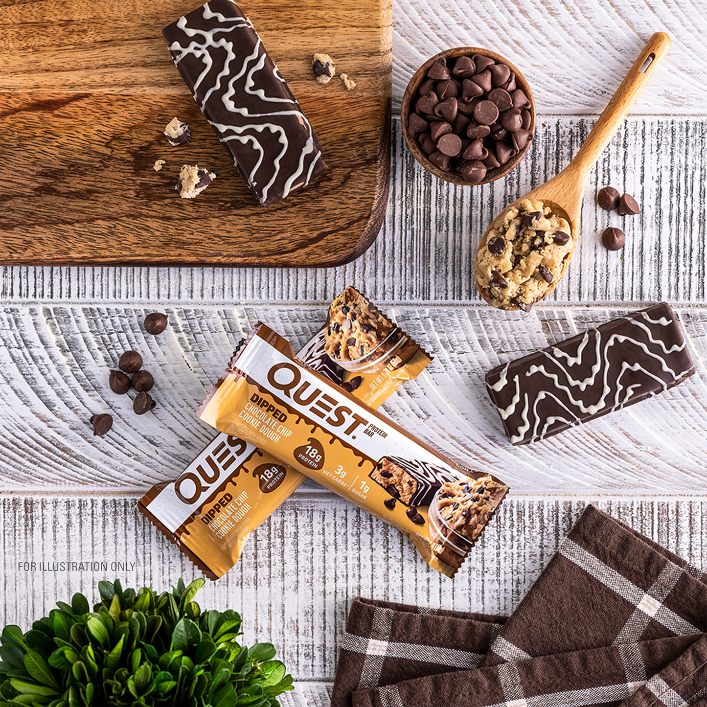 dipped-chocolate-chip-cookie-dough-protein-bar-f7 qst-012268_dipped-chocolate-chip-cookie-dough-protein-bar_7.png